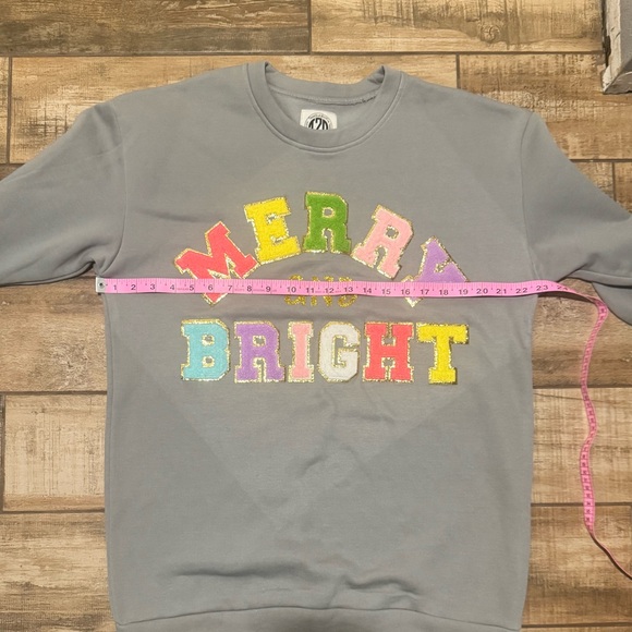 NWOT Merry & Bright Sweatshirt Size XL - Picture 6 of 7